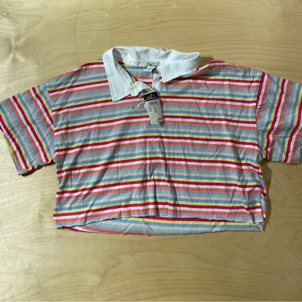 Rue 21 Cropped Polo Shirt Medium (CM)